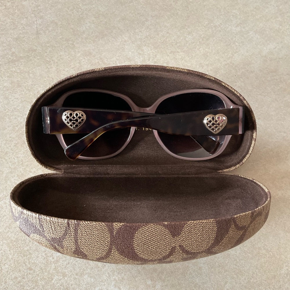 Chic Brown Sunglasses With Patterned Case - image 3